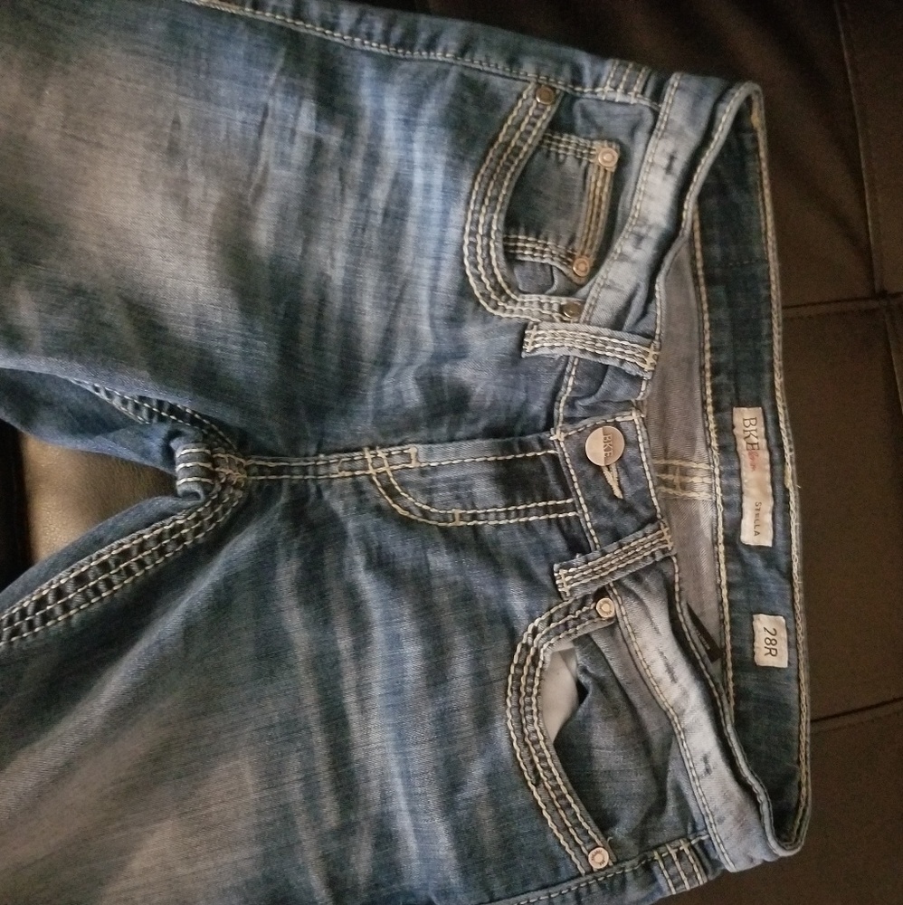 Buckle Jeans